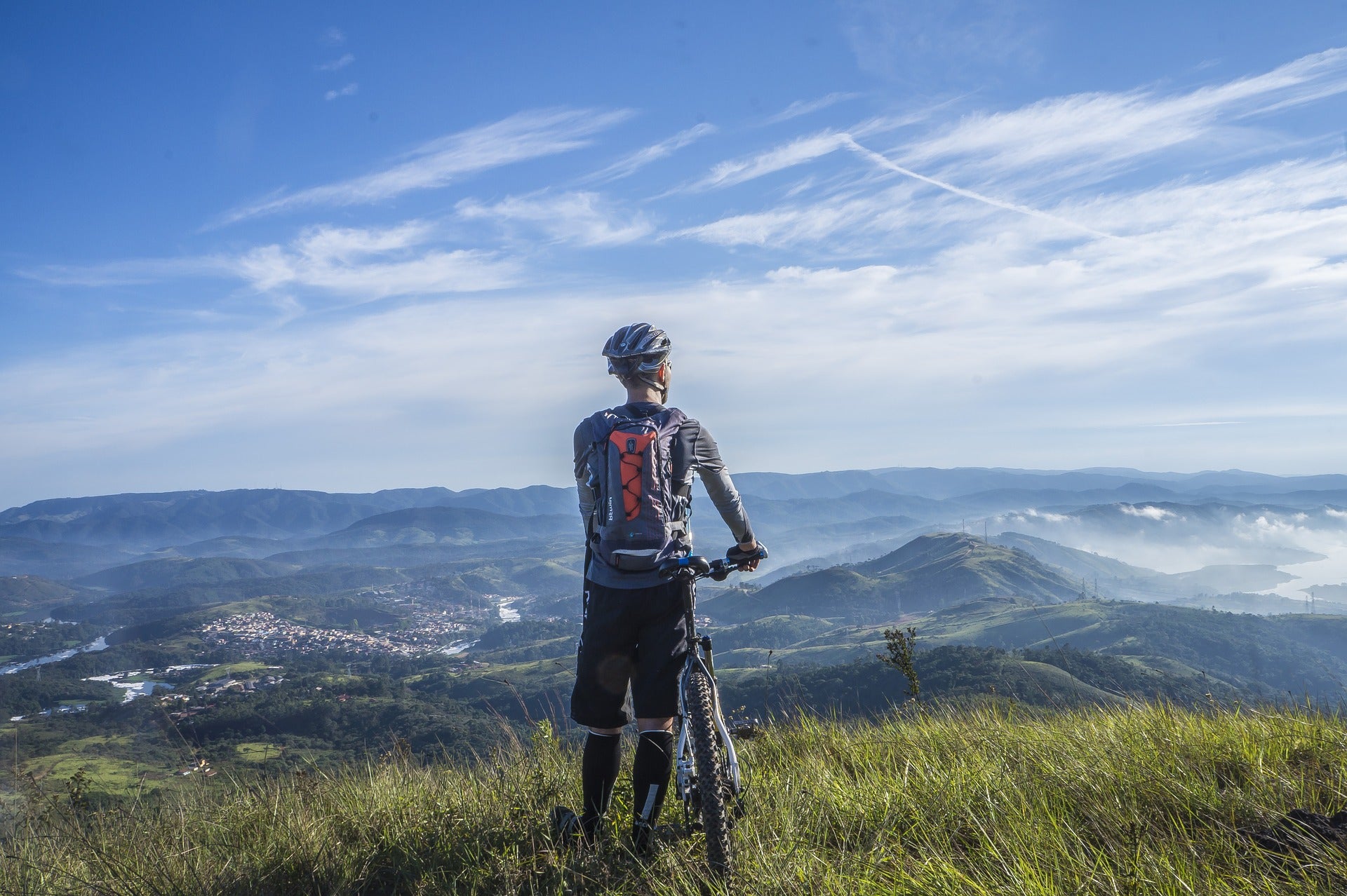 Punctureless mountain bike discount tyres